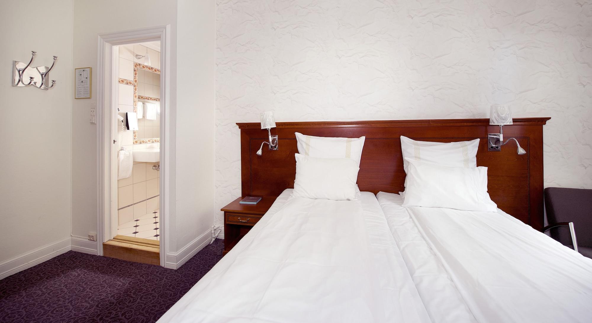 Clarion Collection Savoy