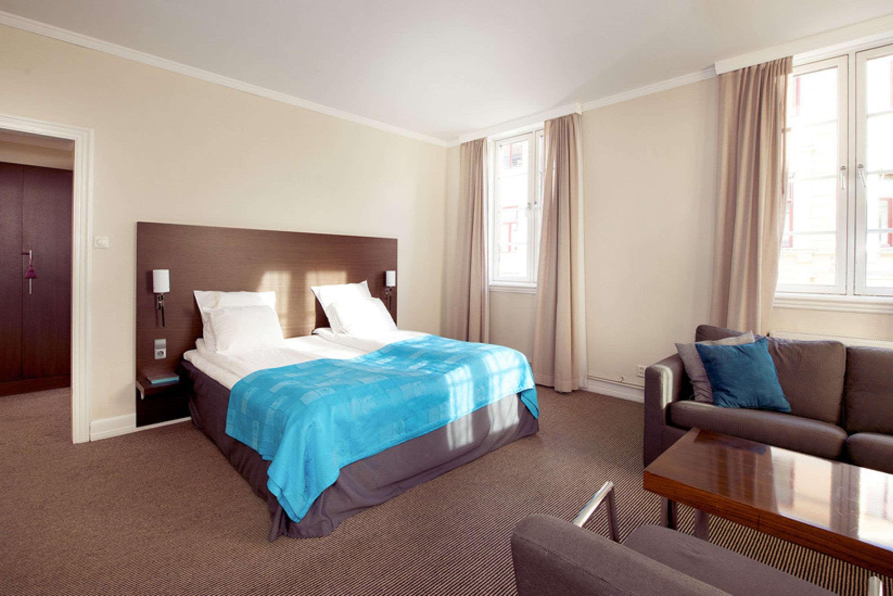 Clarion Collection Savoy